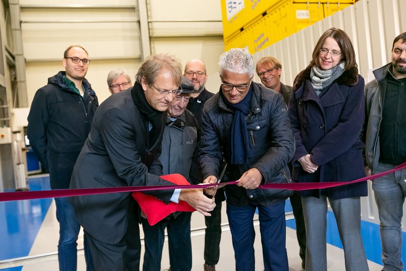 Eröffnungsfeier der Self Storage Containerlagerhalle in Bonn
